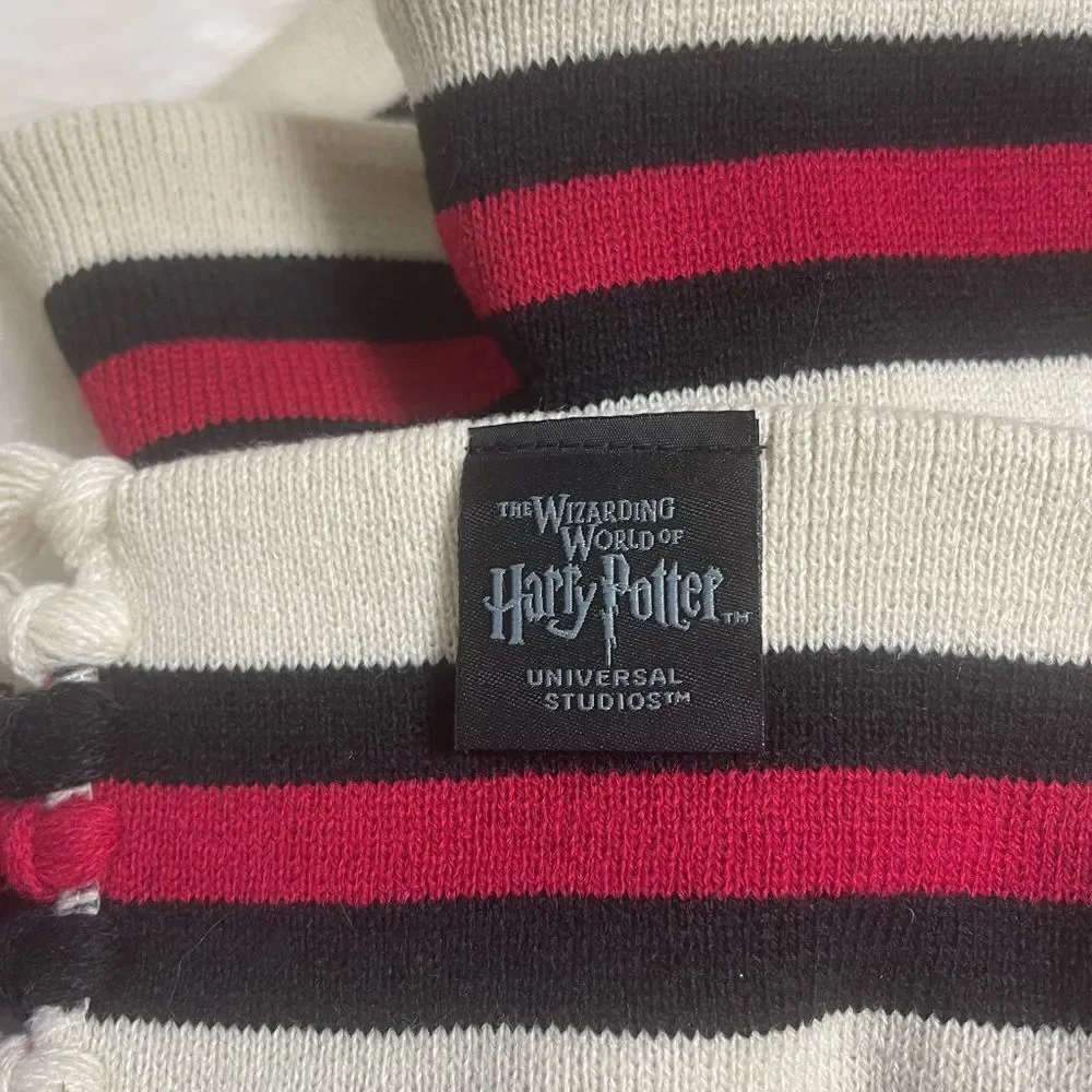 Universal Studios Harry Potter Hogwarts Railways Scarf .Beige ,Black & Red.
